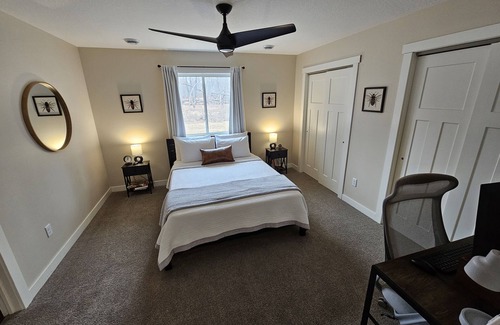 Brainerd House | Relaxing Getaway with Hot Tub! 3-BR, 2-BA, One-Level