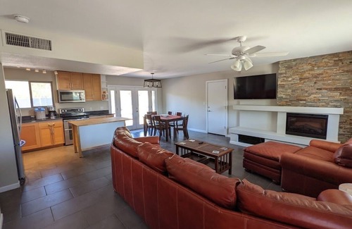 Fountain Hills House | Relaxing Golf Escape with Private Pool and Hot Tub