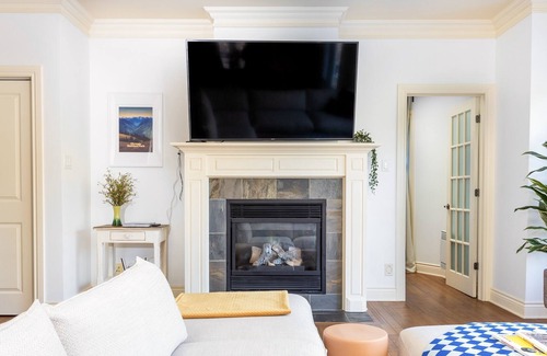 Lac-Brome Cottage | Relaxing haven w/outdoor sauna, family-friendly