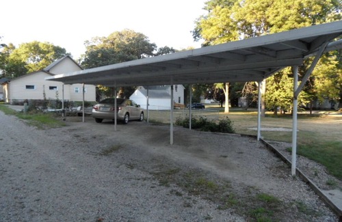 Clear Lake Apartment | Relaxing Home Away - Beach, Downtown Just 4 blocks