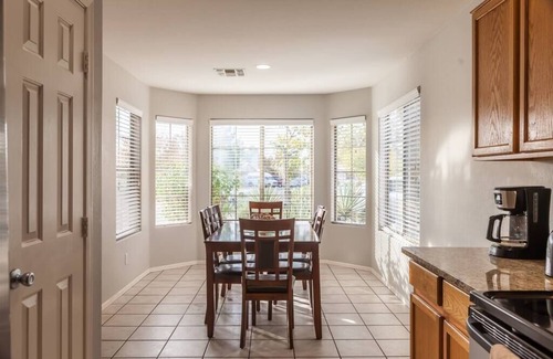 Avondale House | Relaxing house near stadium, pool heater, BBQ