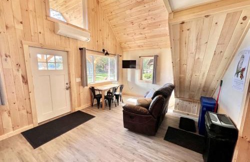 Burnham House | Relaxing Lake Cabin with Kayaks, Grill & Sandy Beach Access in Burnham, Maine
