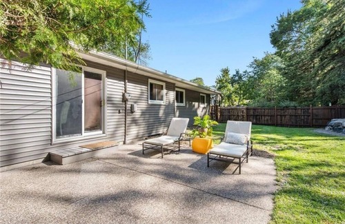 Jordan House | Relaxing, Luxurious 5-bedroom Vacation Home in Beautiful Historic Jordan, MN
