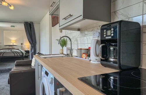 Bredhurst House | Relaxing Medway Stay | Garden & Motorway Access