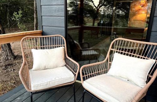 Cedar Creek House | Relaxing Modern stay on a Ranch