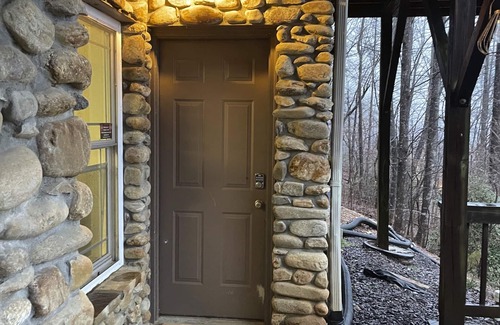Moravian Falls Apartment | Relaxing Mountain Apartment