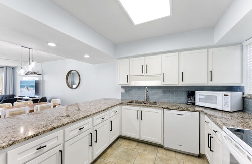 Satellite Beach Condo | Relaxing Oceanfront Condo with Steps to Beach & Heated Pool 🌴