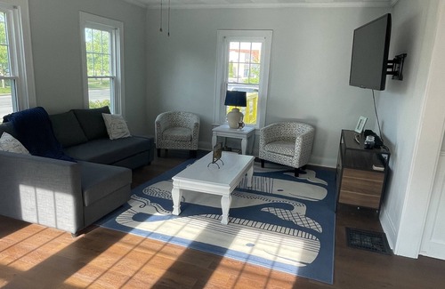 Port Clinton House | Relaxing Port Clinton Getaway