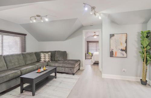 Lombard Apartment | Relaxing Retreat in the Heart of Lombard With Laundry