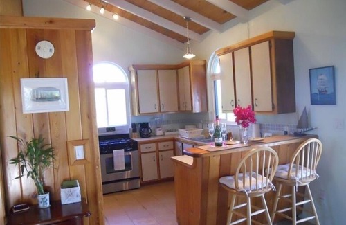 Seagrape Hill Villa | Relaxing, Romantic, Private Couples Getaway, just for two W/Stunning View