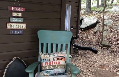 Gore Cabin | 🚤 Relaxing Setting | Convenient Location! 🚤