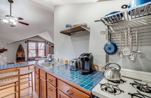 Stillwater Apartment | Relaxing South Hill Loft - Studio Apartment in Historic Stillwater Minnesota
