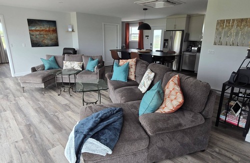 Port Philip House | Relaxing spot on the water. Close to many golf courses in the area.