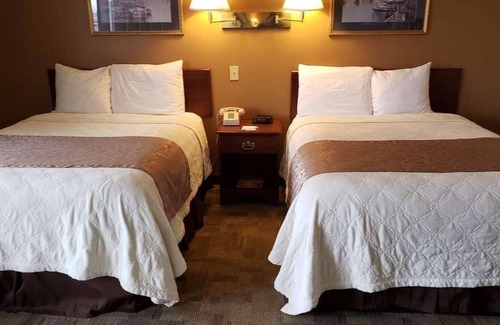 Aberdeen House | Relaxing Stay! Free Parking and Breakfast, Pets Allowed, Near Peels Slough!