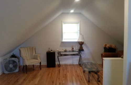 Westbrook Center House | Relaxing summer rental, walking distance to the beach, short ride to the outlets