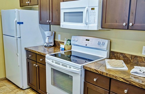 Heber Condo | Relaxing vacation, Condo resort, Bison Ranch