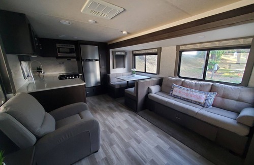 Walnut Grove House | Relaxing Waterfront RV along the Sacramento River