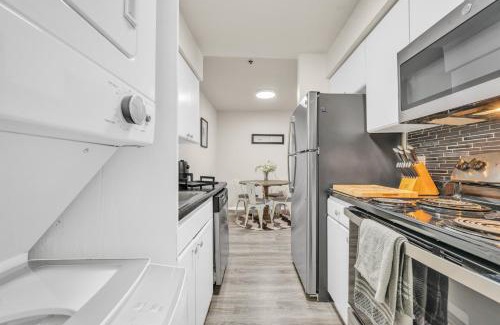 Oklahoma City House | Relaxstay - Cozy Townhouse in Nw Okc