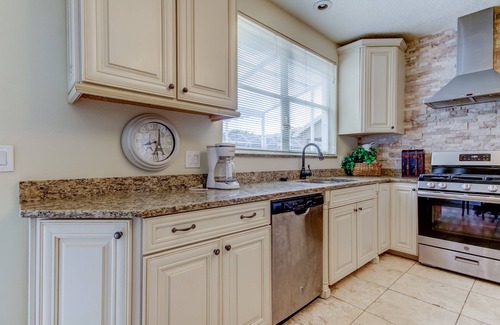 Westchase House | Relocating? (5/3) w/pool