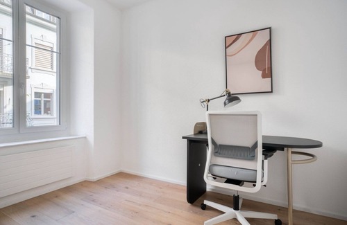 Seefeld Apartment | Remarkable Seefeld 1BR w/Office, nr Lake, by Blueground