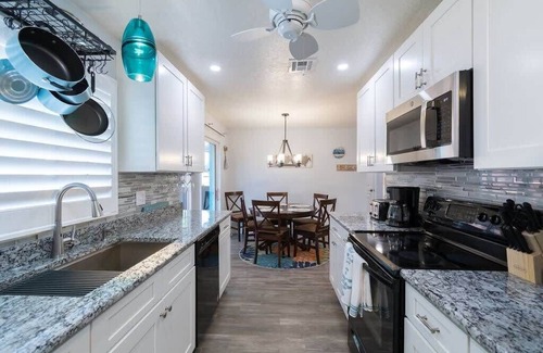 Ocean Park Apartment | Remodeled 2 Bedroom Coastal Charmer