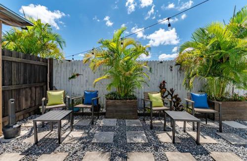 St. Petersburg - Clearwater Apartment | Remodeled 2BR Apartment w/Garden Deck