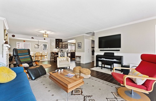 Old Southwest House | Remodeled 3BR Midtown Gem: Walkable, WFH Ready, Backyard Garden & Family Perfect