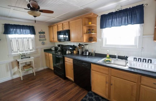 Clinton House | Remodeled 4 BR Waterfront Beach House with all the Comforts of Home.and more!