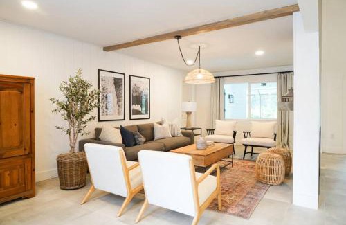 Trailer Estates House | Remodeled 4BR Pool Home/IMG Golf View/Near Beaches
