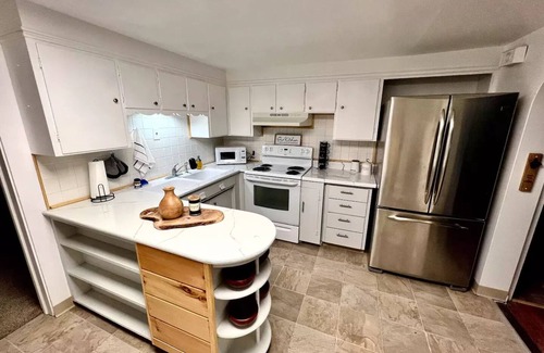 Saranac Lake Cottage | Remodeled ADK 2bd/1 bth Sleeps 7 Downtown on Main