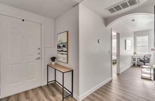 Clearfield Hotel | Remodeled Apt Pool Gym - Near Hill AFB & Lagoon