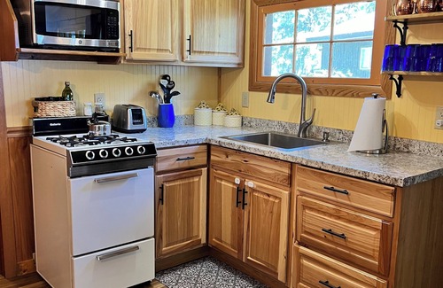 Crosslake House | Remodeled Cabin with Sandy Beach and Boat Slip on Cross Lake!