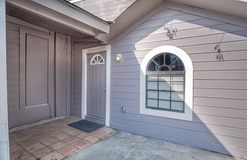 Arena District House | Remodeled Guest House Near Downtown/military Base