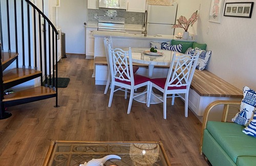 Placida House | Remodeled Hideaway- Golf Cart, Paddle Boards, Pool, Free Ferry