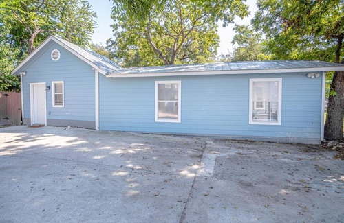 Five Points Apartment | Remodeled Historic 1BR 1BA House Near Downtown