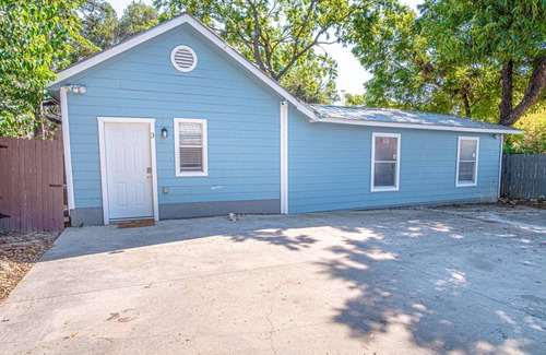 Five Points Apartment | Remodeled Historic 1BR 1BA House Near Downtown