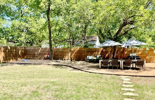 Hico House | Remodeled historic cottage, 2-min walk to downtown.