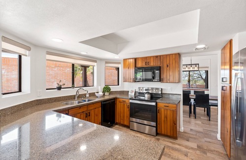 Fairfield Sunrise East House | Remodeled home in Catalina Foothills! Mountain Views!