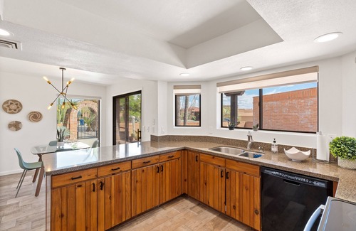Fairfield Sunrise East House | Remodeled home in Catalina Foothills! Mountain Views!