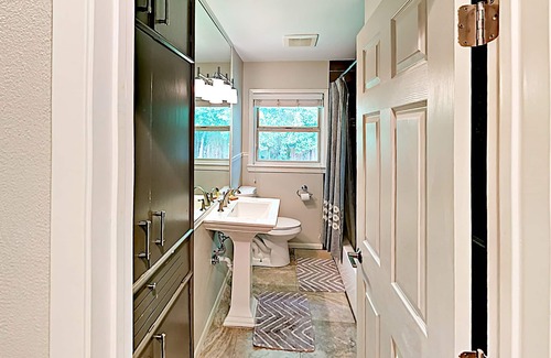 Allandale House | Remodeled home in quiet Rosedale neighborhood w/ 2 living areas & luxe kitchen