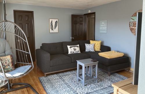 Johnson City House | Remodeled home with a view, close to BGM airport.