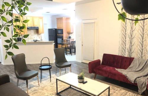 Lewisville Villa | Remodeled luxury with Proximity