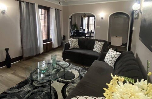Warren House | Remodeled, safe, suburban residence, close to many amenities!