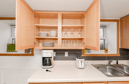 Fargo House | Remodeled Townhome Close to Downtown