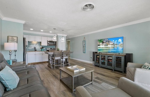 Flor-a-mar House | Remodeled Waterfront Home with Heated Pool