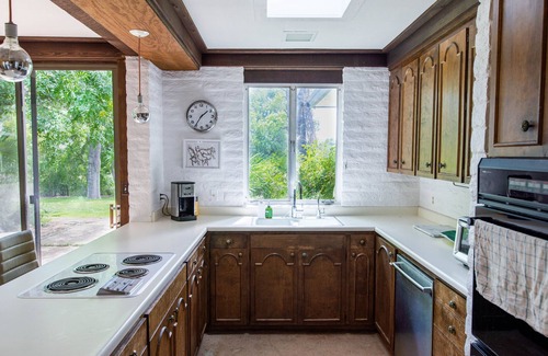 Cherry House | Remote Central Arizona Ranch House