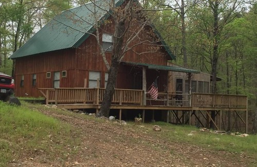 Board Camp Cabin | Remote getaway - secluded in the national forest-Direct access to the ATV trails