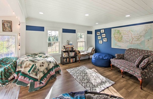 Dauberville Cabin | Remote Pennsylvania Cabin w/ Private Hot Tub