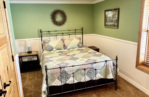 Fairview Other | Remote ranch house on 93 acres in the peaceful Indianola Valley! Sleeps 30