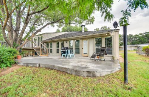 Dalhart House | Remote Texas Retreat Hot Tub, Deck, Grill!
